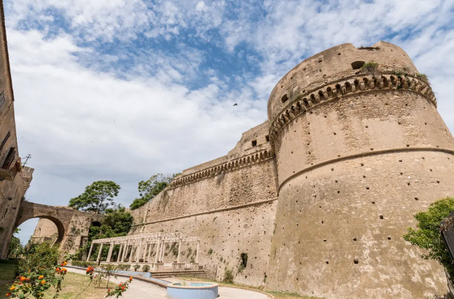 Charles V Castle, Italy